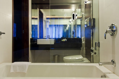 Windsor Rajadhani Hotel Thiruvananthapuram Extérieur photo