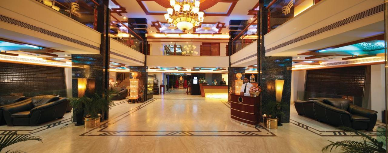 Windsor Rajadhani Hotel Thiruvananthapuram Extérieur photo
